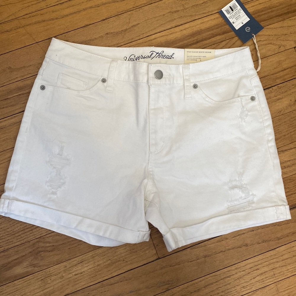 White high waist shorts